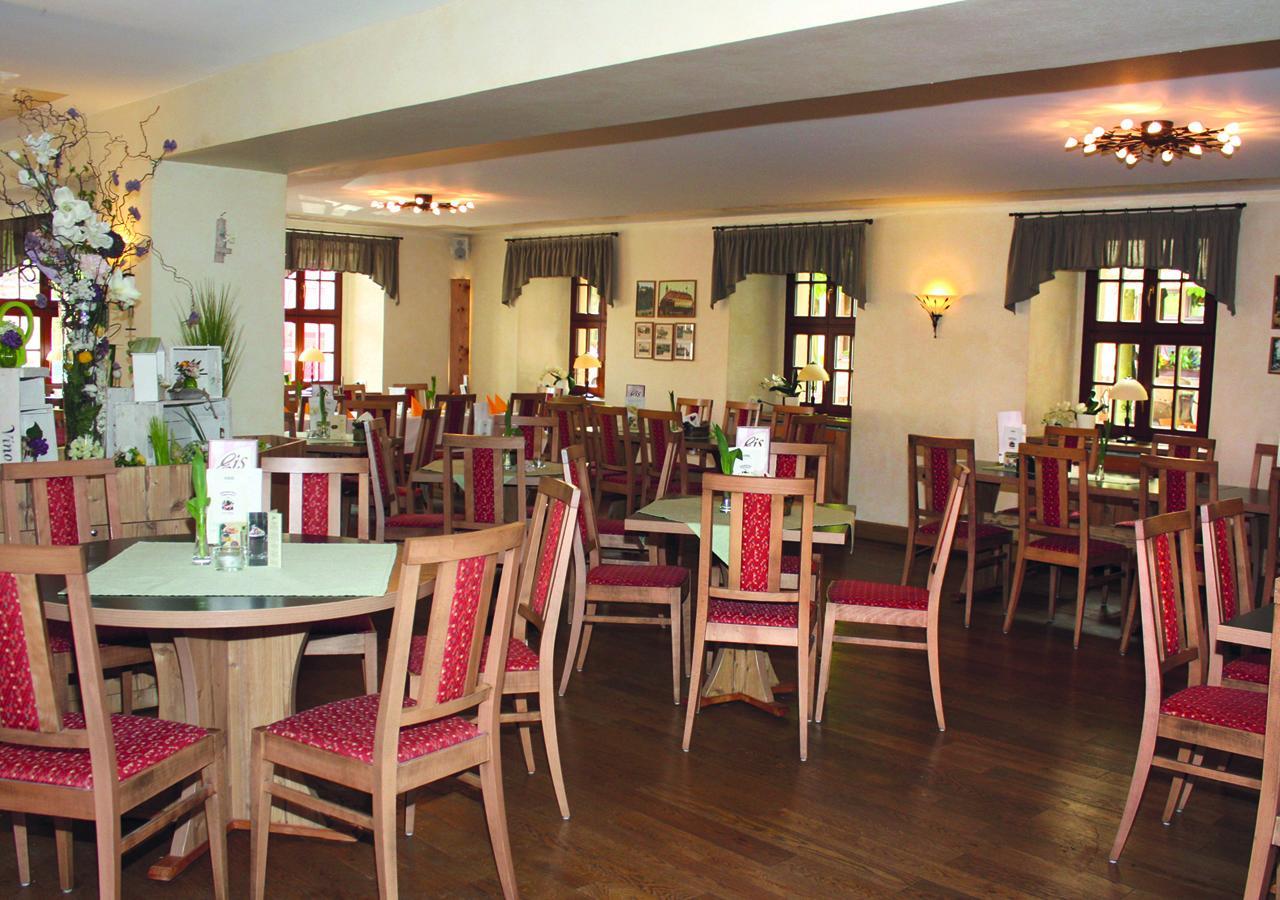Schlossgasthaus Lichtenwalde Екстер'єр фото